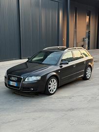 AUDI A4 2.0 TDI S-line Automatica