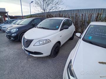 Lancia Ypsilon 0.9 TwinAir 85 CV Metano finanzio