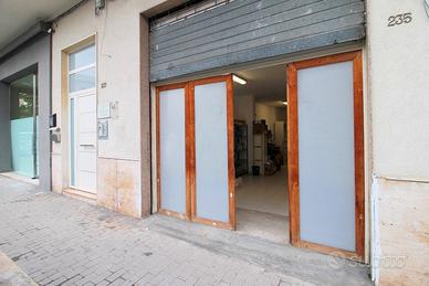 Locale Luminoso e Indipendente in Zona Strategica