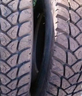 Coppia di gomme ricoperte nuove 12.00 20 pir