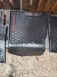 Set tappetini in gomma originali Kia Sportage 