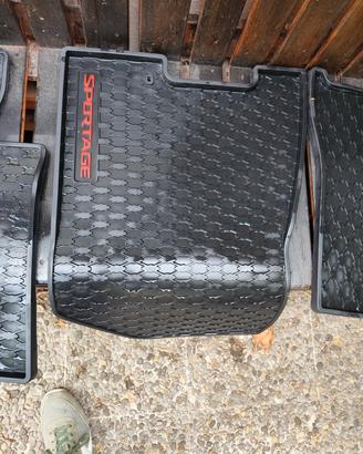 Set tappetini in gomma originali Kia Sportage 