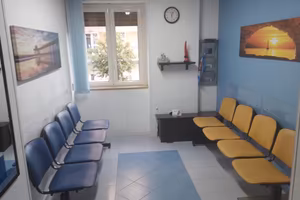 Colli aminei 2 vani viale letizia parte alta