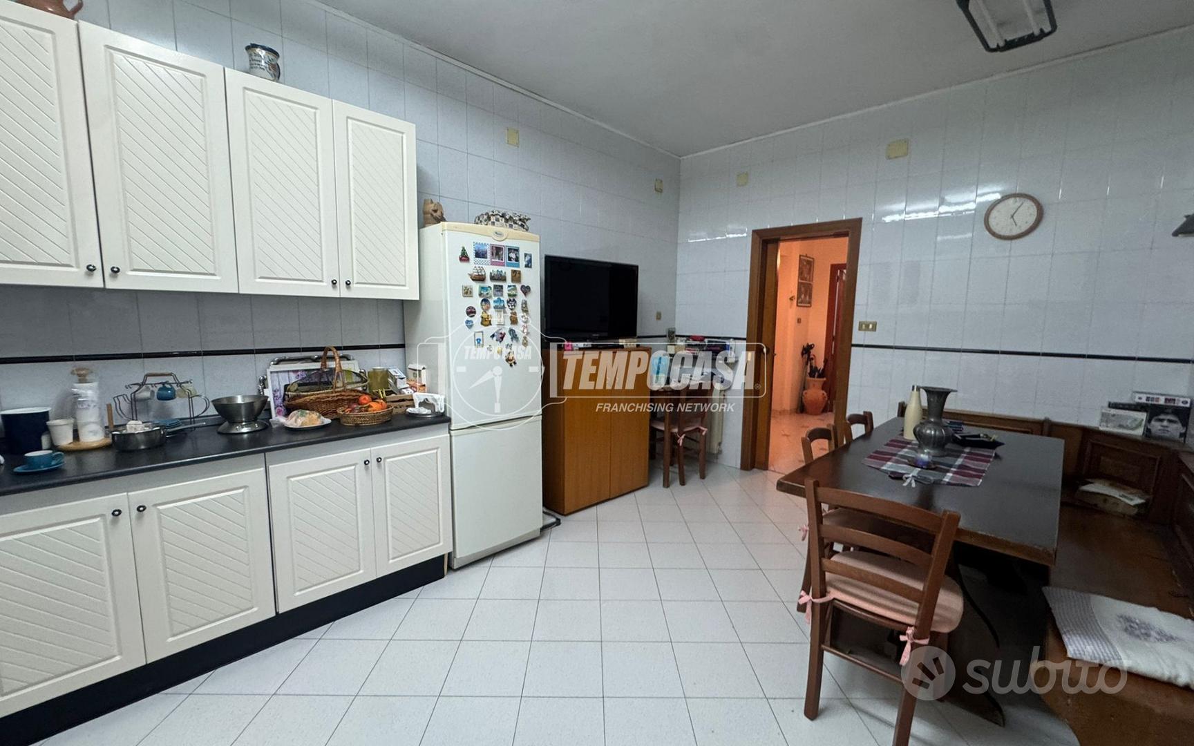 Appartamento a Napoli Via Coriolano 5 locali - Vista 4