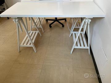 Scrivania/tavolo da lavoro bianco