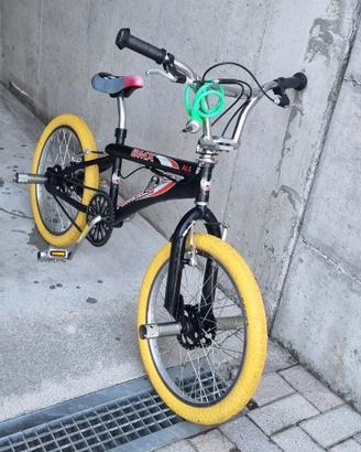 Bmx bicicletta