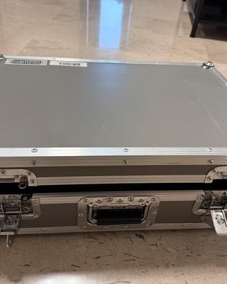 Pedaltrain 2 PT-2-HC Hard Case + alimentazione