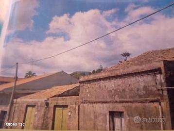 Casa con terreno annesso
