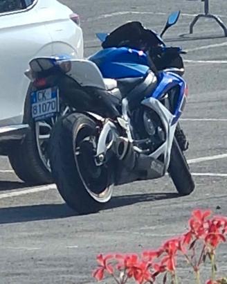 suzuki gsx r 600 k7
