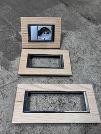 Placche ed accessori serie axolute bticino