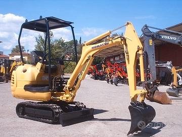 Miniescavatore usato KOMATSU