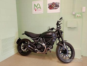 DUCATI SCRAMBLER 800 ICON DARK