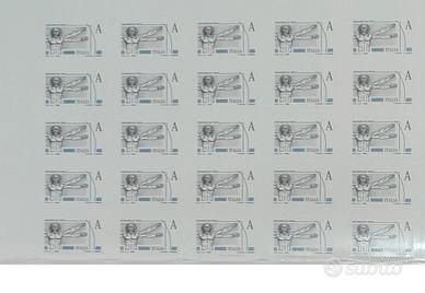 25 francobolli sottofacciali euro 3,00 per Posta1