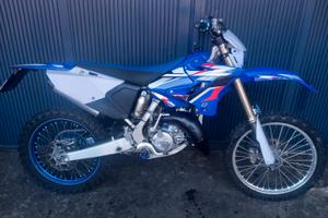 Yamaha YZ 125