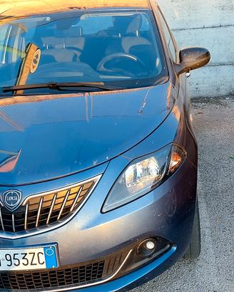 lancia ypsilon 1 0 firefly 5 porte s&s hybride gol