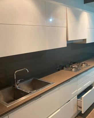 Splendida cucina SCAVOLINI completa