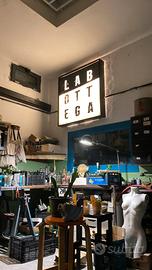 Postazione in laboratorio artistico