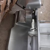 Affetatrice professionale lama 37 per salumeria