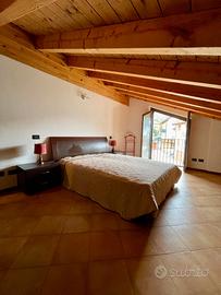 Vendita appartamento su due piani con opzione box