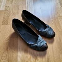 scarpe Ekos  numero 39 grigio scuro