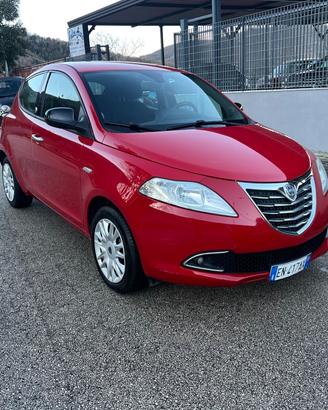 Lancia Ypsilon 1.2 GPL Ecochic Gold 2012