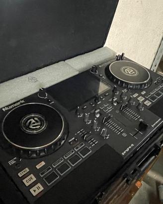 Console dj Numark mixstream pro con fly case
