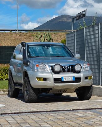 TOYOTA Land Cruiser 125 