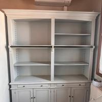 Mobile libreria/credenza in legno – stile classico