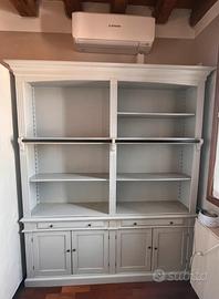 Mobile libreria/credenza in legno – stile classico