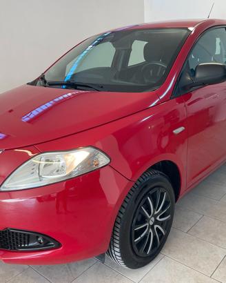 Lancia Y Ypsilon 0.9 85 CV Metano Ecochic Gold Twi