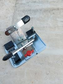 Taglierina per scanalature a "V" marca LOGAN