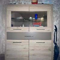 mobile sala o cucina con vetrina