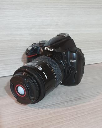 NIKON D5000
