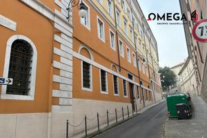 Magazzino a Trieste - Città vecchia