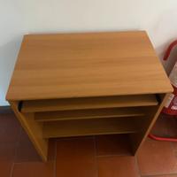 Scrivania- Tavolo porta Pc