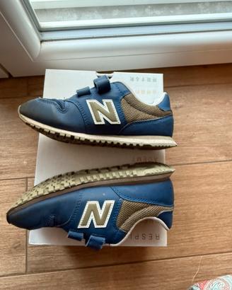 Scarpe Newbalance  usate n.32 da bimbi