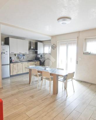 5 LOCALI A CAMPOMARINO