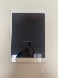 iPad Air 1a gen — 16 GB — Wi-Fi — Argento