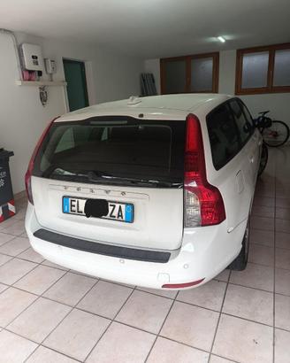 Volvo V50 D2