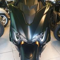 YAMAHA T MAX 560 TECH MAX COME NUOVO PERMUTE GARAN