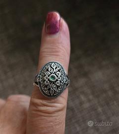 Anello argento e pietre dure