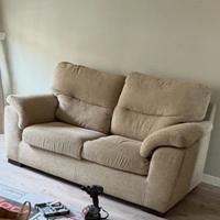 Divano beiges due posti