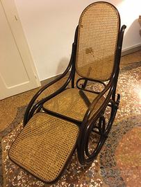 Sedia a dondolo antica tipo tonet