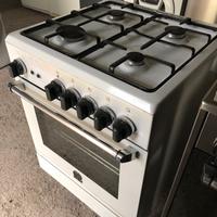 Cucina gas 4 fuochi forno gas e grill elettrico 60