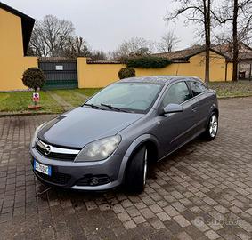 OPEL ASTRA 1.9 GTC AUTOMATICO NEOPATENTATO