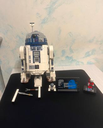 LEGO Star Wars 75379 R2-D2 completo 100 %