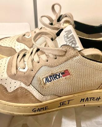 AUTRY Sneakers Medalist Low Dragon Write bianca.