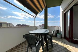 3 LOCALI A NETTUNO
