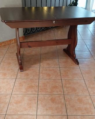 tavolo per taverna allungabile