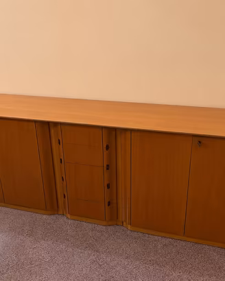 Soggiorno completo in legno
